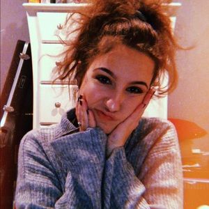 Meet your Posher, Nina